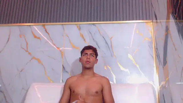 cam_cami_18's cam snapshot