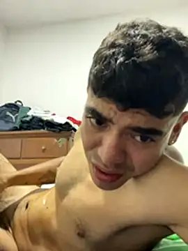 candyhunter's cam snapshot