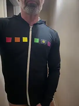 DaddySnowXX live sex cam