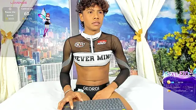 MilthonDelis live sex cam