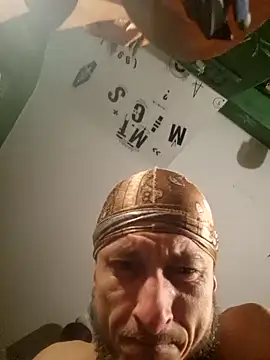 MODEST11_MMiILOO_AMARO live sex cam