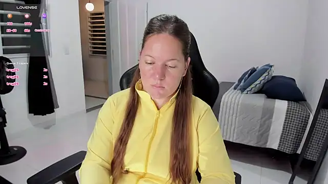 tamy_shine87's cam snapshot