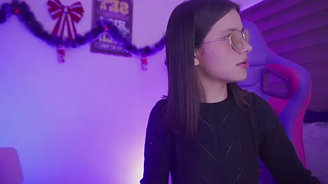 Lana_Dreams_'s cam snapshot