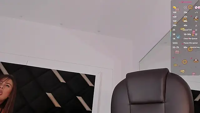 Lunara_Vall's cam snapshot