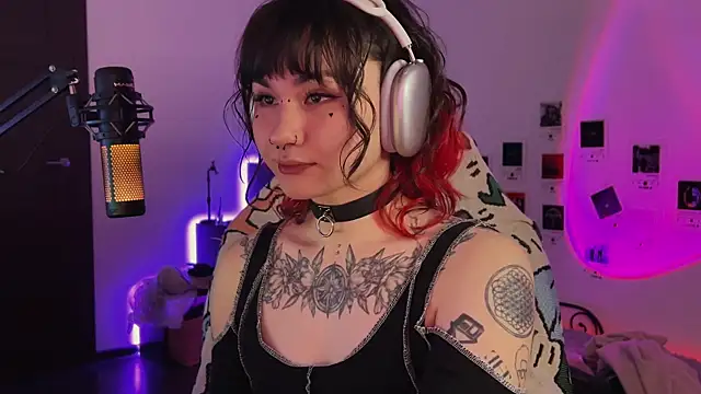 deadlysweet's cam snapshot