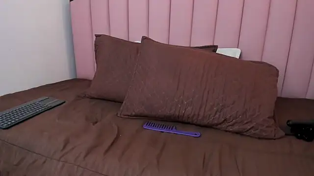 petty_effy's cam snapshot