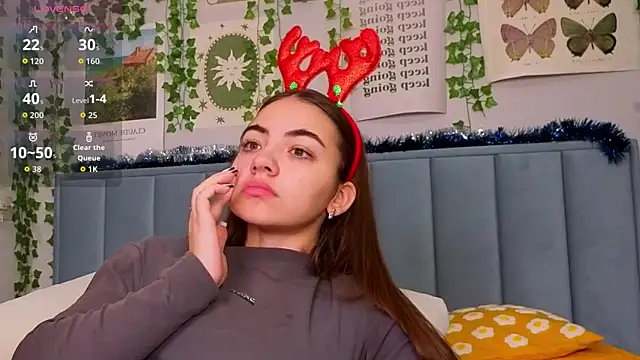 Fit_Brunette_'s cam snapshot