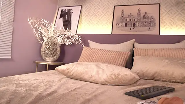 ElleDiane's cam snapshot