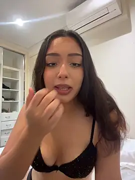 chloerossi18 live sex cam