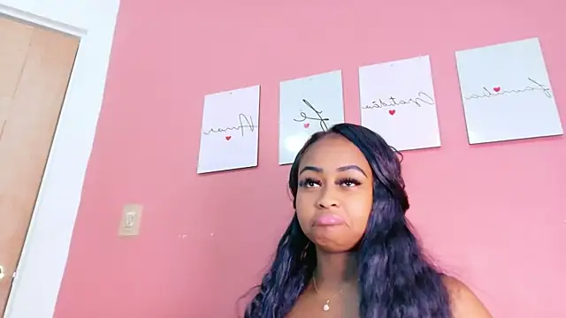 MySugarmoomy's cam snapshot