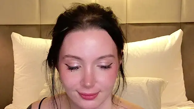 Goldy_Stark's cam snapshot