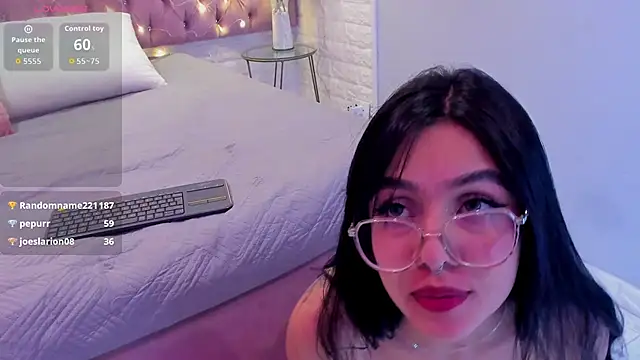 miel_18's cam snapshot