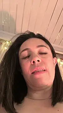 Bella_fournier's cam snapshot