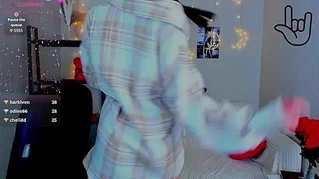 Kitti__'s cam snapshot