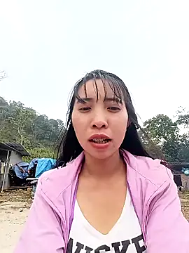 emaame68's cam snapshot