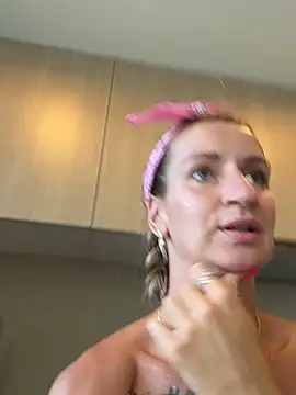 EvvaMur live sex cam