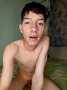 heyy_noah11 live sex cam