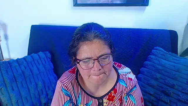 Linda_banks_'s cam snapshot