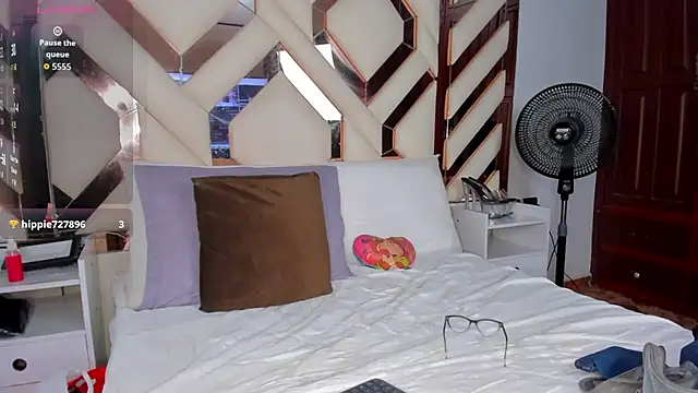 Keyla_Milf's cam snapshot