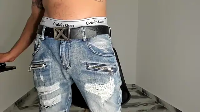 mikee_scooth's cam snapshot