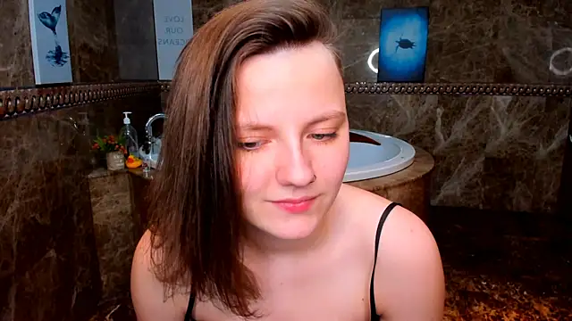 MelindaTin's cam snapshot