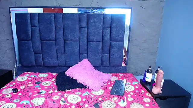 sanabrl_tits's cam snapshot