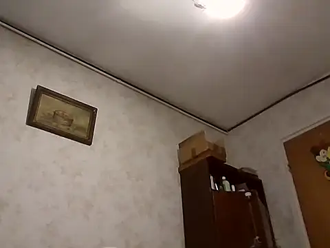 mariusica1@xh live sex cam