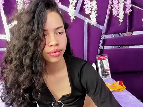 Nanis_James's cam snapshot