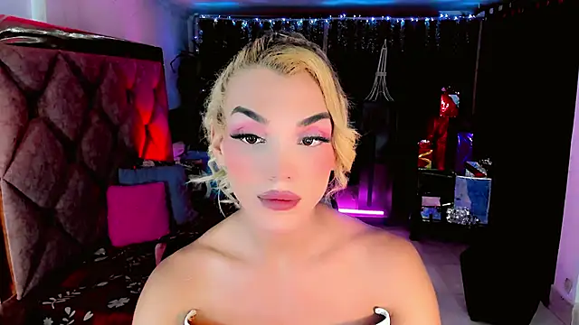 the-horus-girl live sex cam