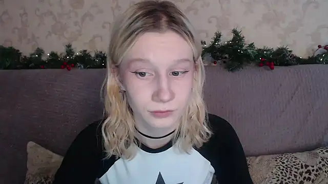 EnigmaSee's cam snapshot