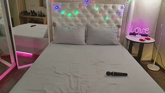 Alice_on_fire's cam snapshot