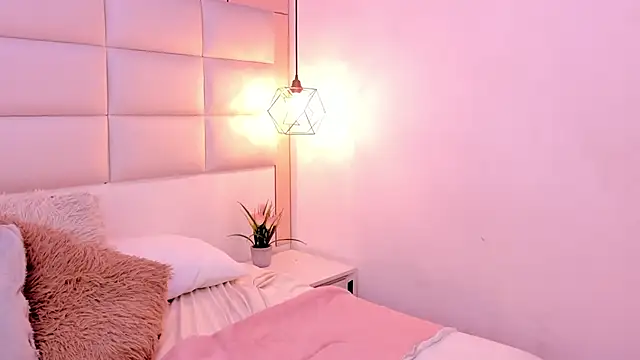 Sofia_clk's cam snapshot