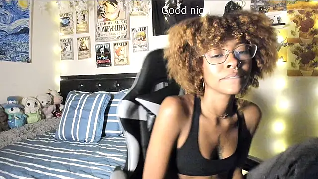 Cristal_Jonas@xh's cam snapshot