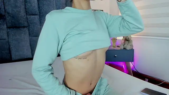 Violetta_Ficher's cam snapshot