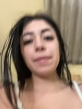 luna_ef_'s cam snapshot