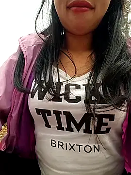 emaame68's cam snapshot