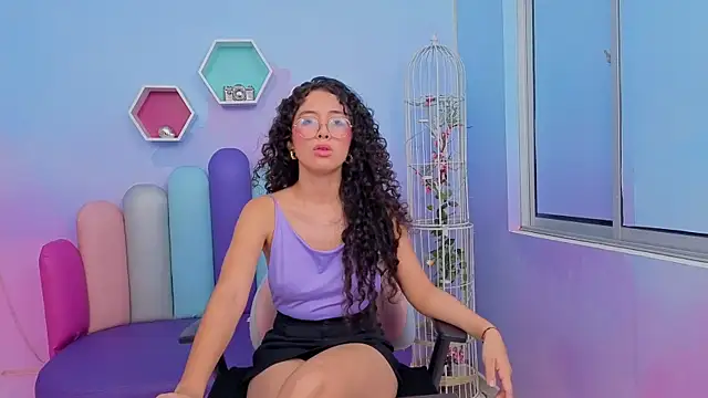 Sasha-Monroe's cam snapshot