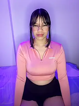 Iwarii live sex cam