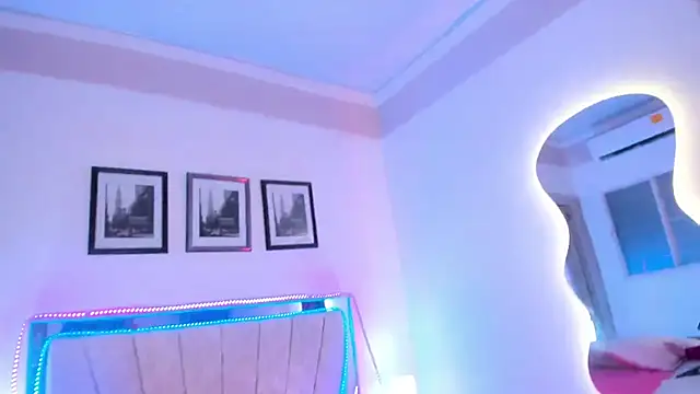 FuckingYoungs's cam snapshot