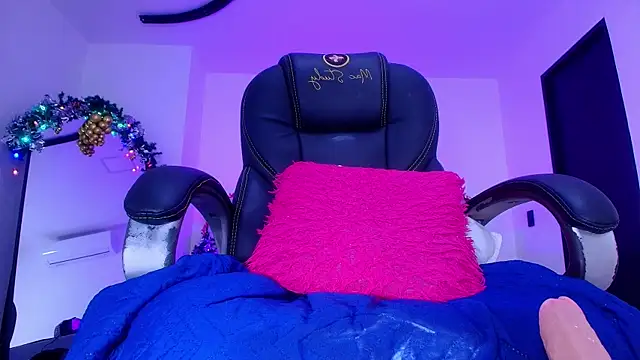 naomi_kyse's cam snapshot