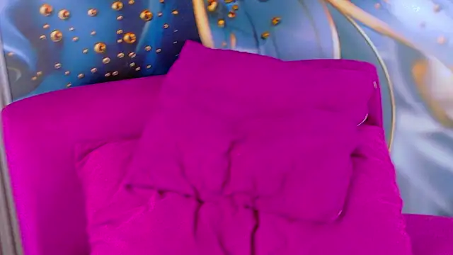 bella_moonlight_cr's cam snapshot