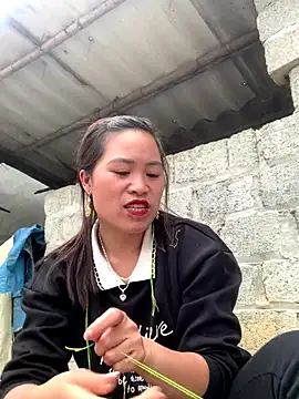 tuyetnhi-00's cam snapshot