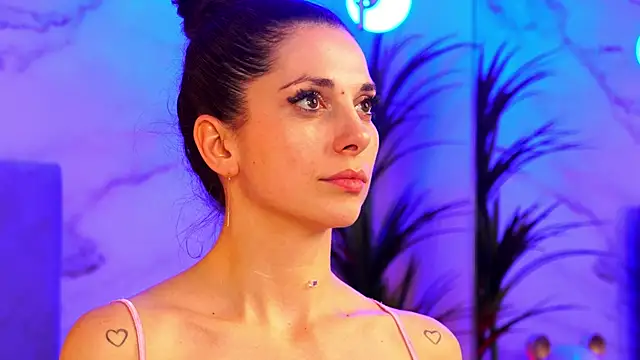 EllyLynn's cam snapshot