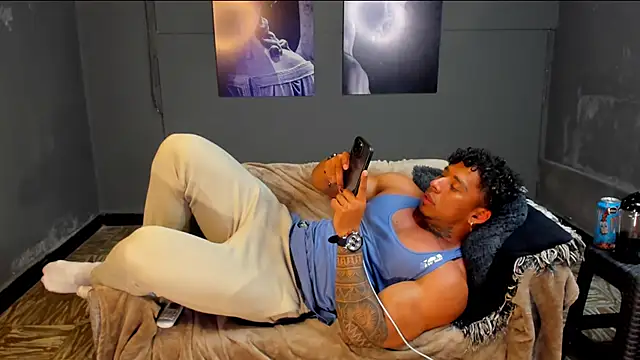 bradley_smith live sex cam