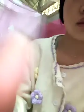 Cherry-252 live sex cam