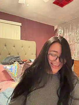 MyHoneyFrida's cam snapshot