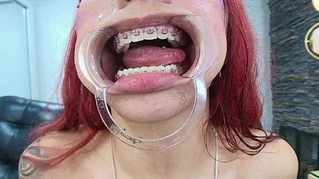 miss___abigail's cam snapshot