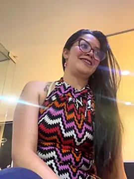 TAMARALEWISMD's cam snapshot