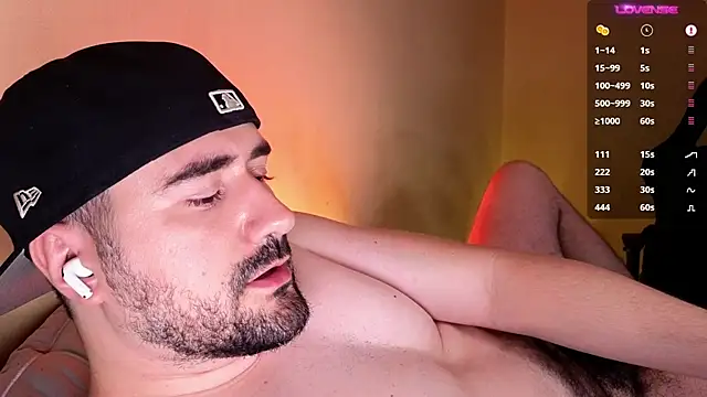 DominantTheo live sex cam