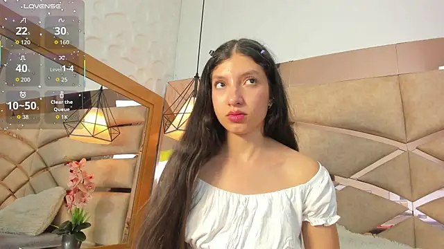 CharloteBrown_'s cam snapshot